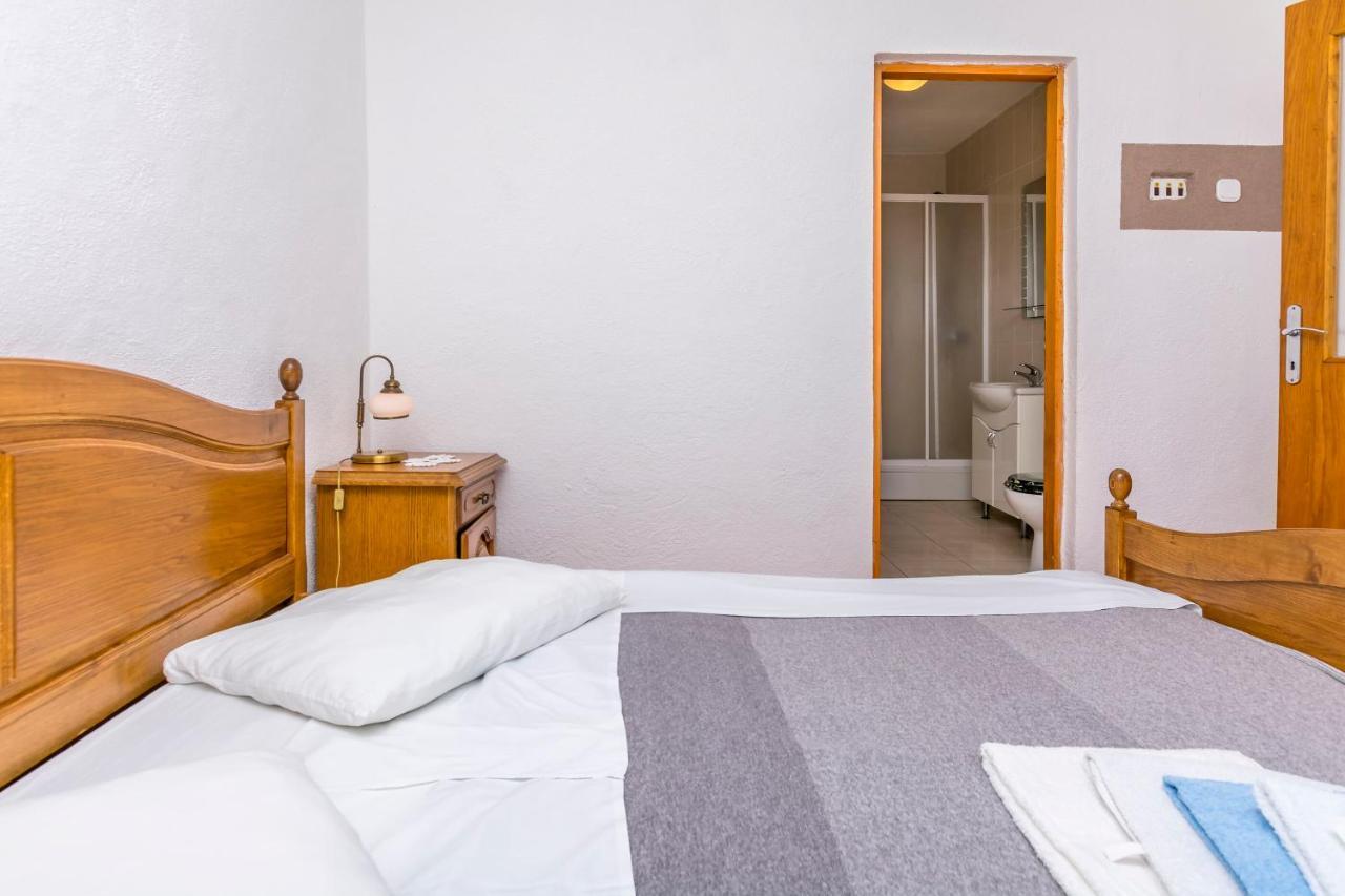 Apartments Ivat ロゴズニッツァ エクステリア 写真